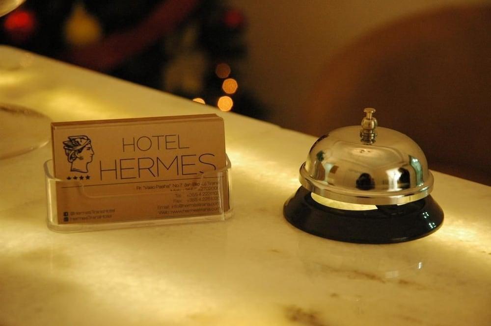 Hotel Hermes Тирана Экстерьер фото
