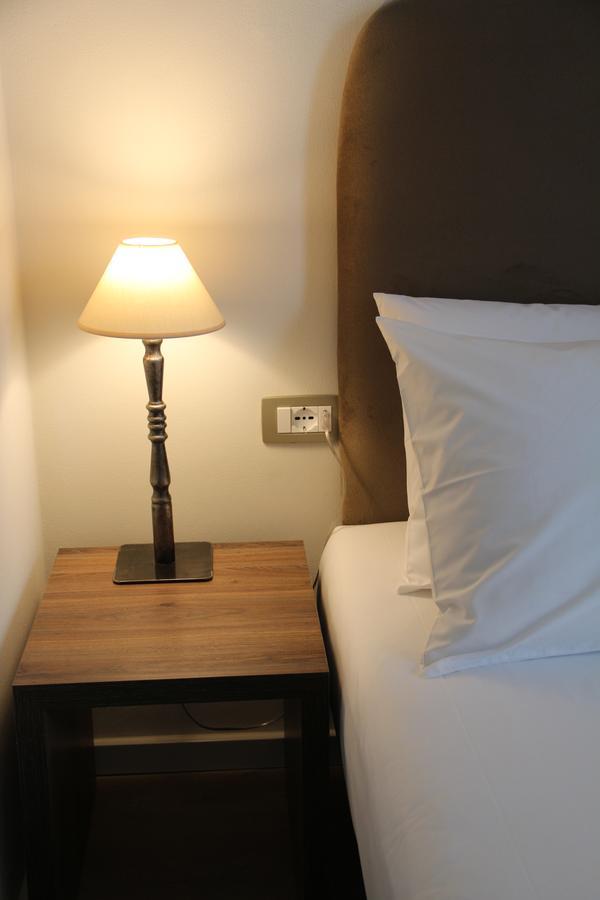 Hotel Hermes Тирана Экстерьер фото